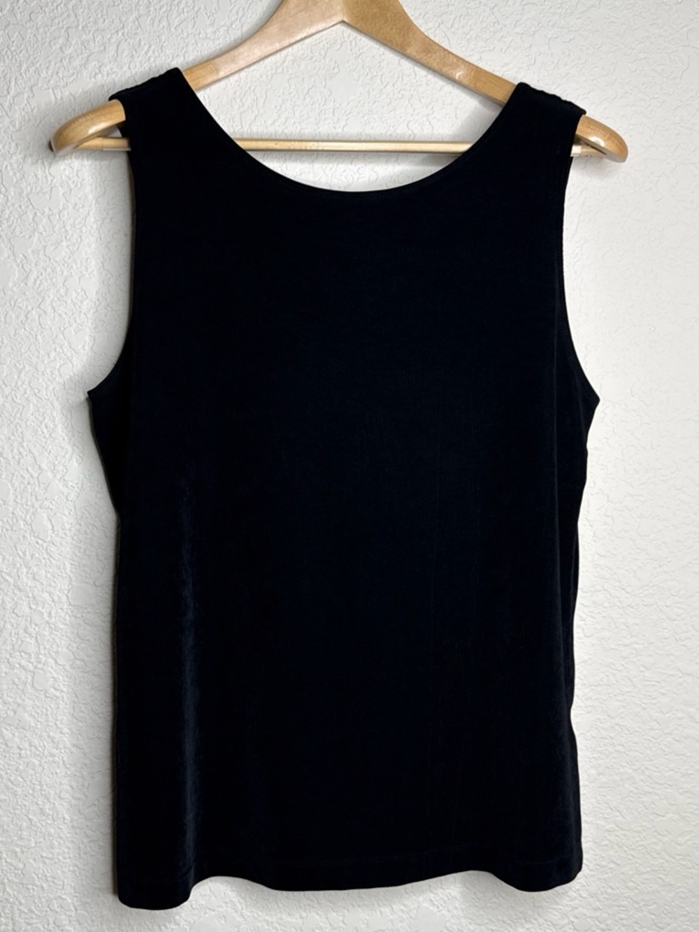 Chico's Travelers Classic Reversible Black Tank Top Size 2 (Large)